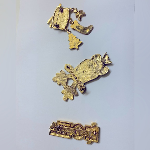 Holiday lapel pins - set of 3 - Picture 2 of 5